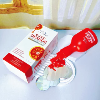 Manee สบู่เหลวล้างหน้า BLOOD ORANGE CLEANSING WATER ขนาด 300ml แบรนด์มณี สำหรับผิวชุ่มชื้น อ่อนโยน