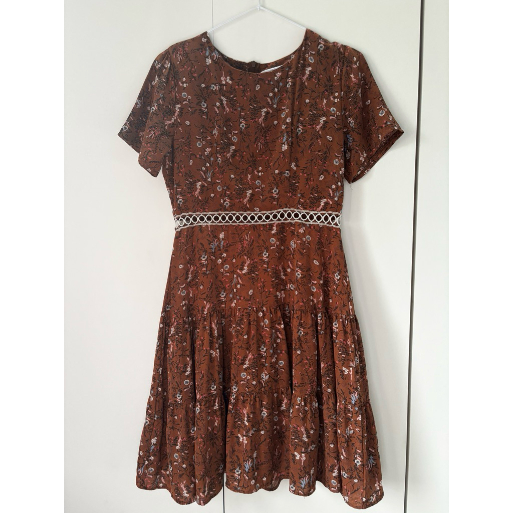 เดรสสีน้ำตาลร้านkalisa