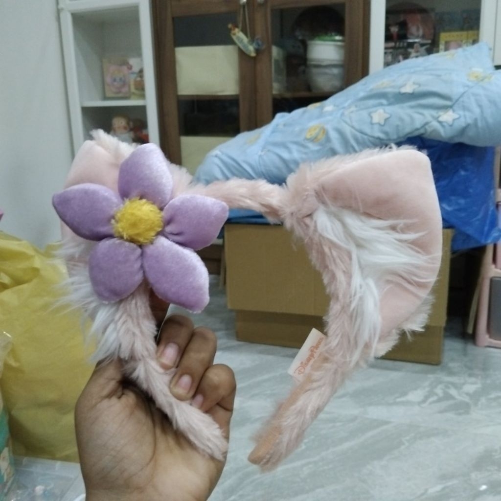 ที่คาดผมลินาเบล (LinaBell) จากดิสนีย์ ซึ่งเป็นส่วนหนึ่งของคอลเลกชัน Duffy and Friends