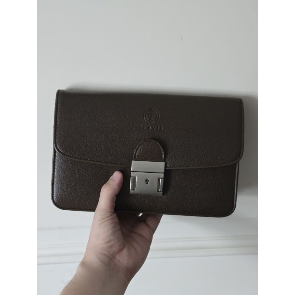 Vtg. 80s TRAVIS 1988 กระเป๋าถือเหน็บข้าง Clutch Bag หนังสีน้ำตาล