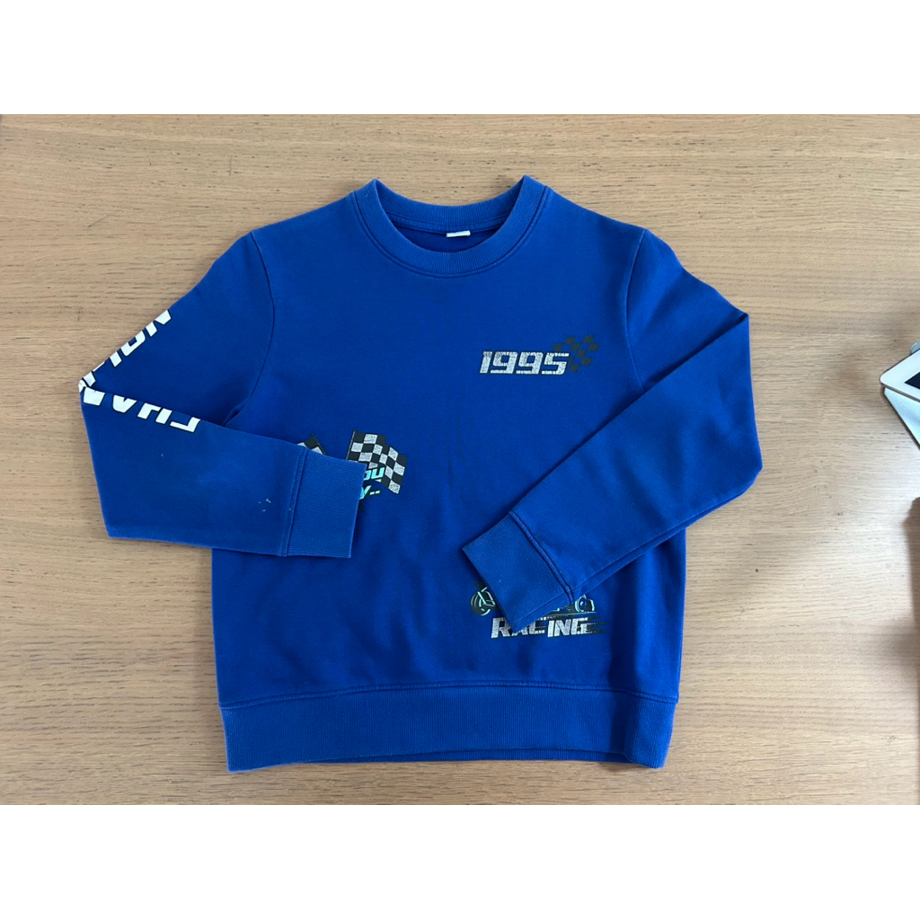 เสื้อกันหนาวเด็กAIIZ มือ2 ของลูกชาย