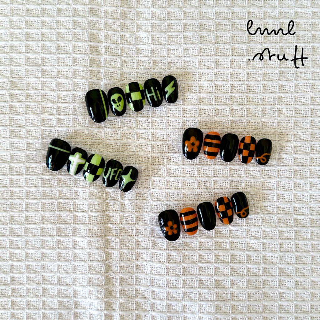 เล็บเจลสำเร็จรูป handmade งานเพ้นท์มือ 🧡💚 #2 (เลือกไซส์เล็บได้) ** ใช้เวลาทำ 1-2 วันนะคะ**