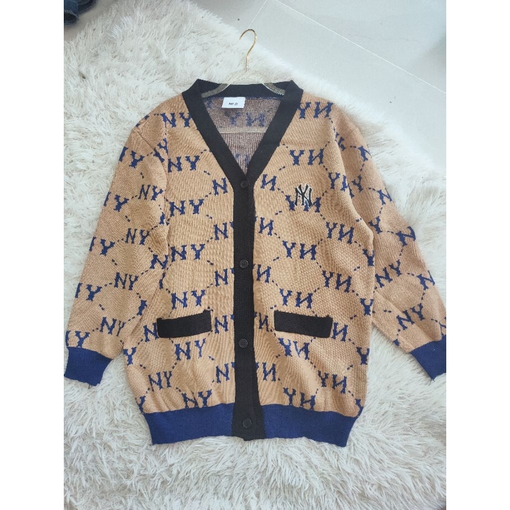 เสื้อคาดิแกนสีน้ำตาล ผ้าดีมาก