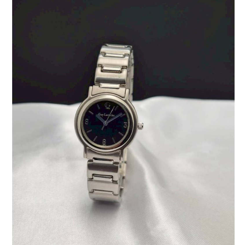 Guy Laroche นาฬิกาข้อมือผู้หญิง ระบบควอตซ์ หน้าปัดดำ