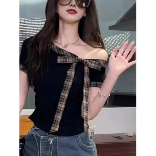 【การจัดส่งคลังสินค้าไทย】เสื้อยืดแขนสั้น เสื้อปาดไหล่ผู้หญิง เสื้อยืดสาวอ้วน สไตล์เกาหลี ดีไซน์สุดคลาสสิก ขนาด S-XL สำหรั