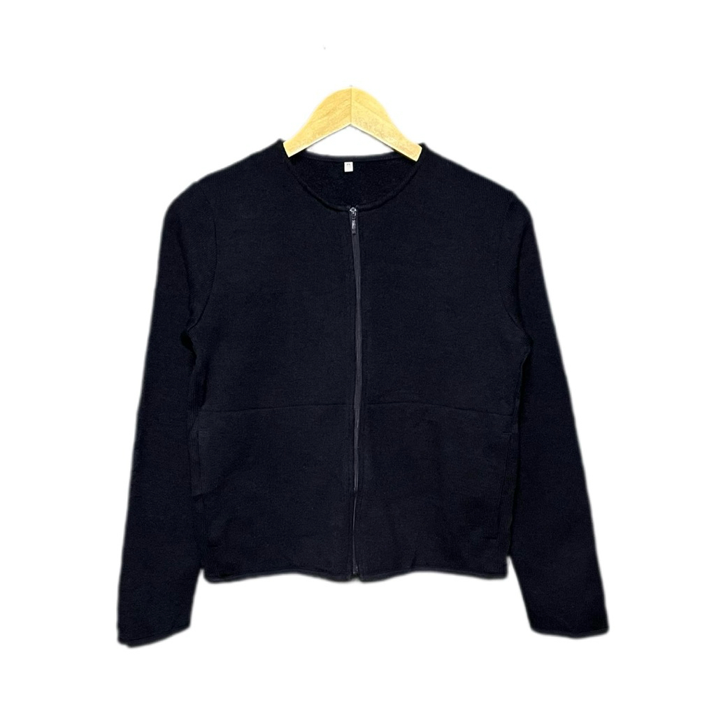 Muji full zip sweater