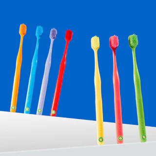 Dr.RAY Compact CF Colorful แปรงสีฟัน 7สีสวยสดใส ขนนุ่มพิเศษ No.D53