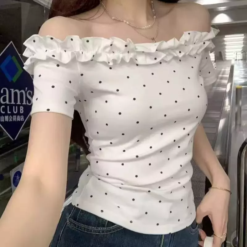 เสื้อยืดผู้หญิง Sexy เสื้อยืดแขนสั้นไหล่เดียวสีขาวผู้หญิง เสื้อยืดเปิดไหล่ ทรงเข้ารูป แฟชั่นเกาหลีย้อนยุค #F008