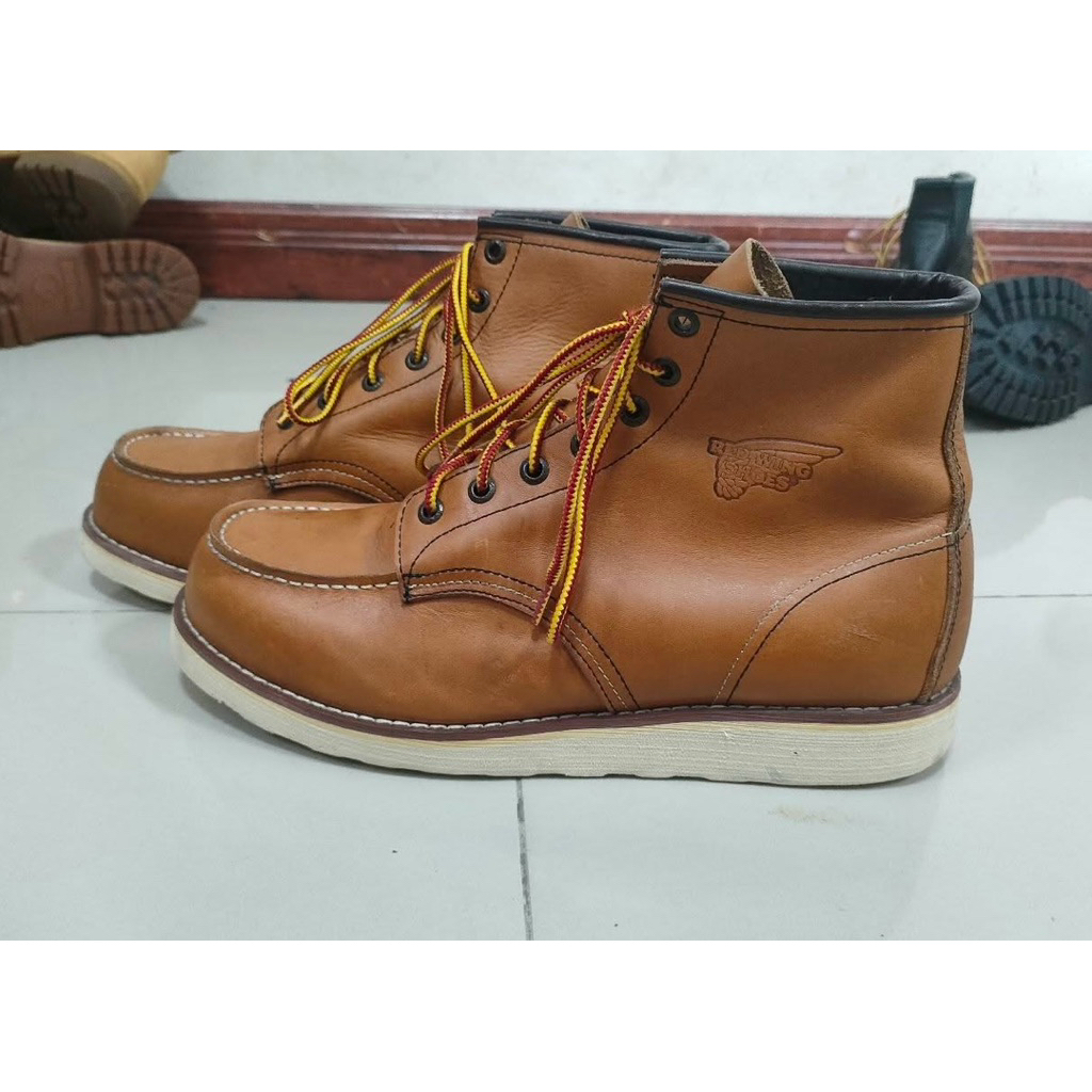 รองเท้าบูทredwing 875