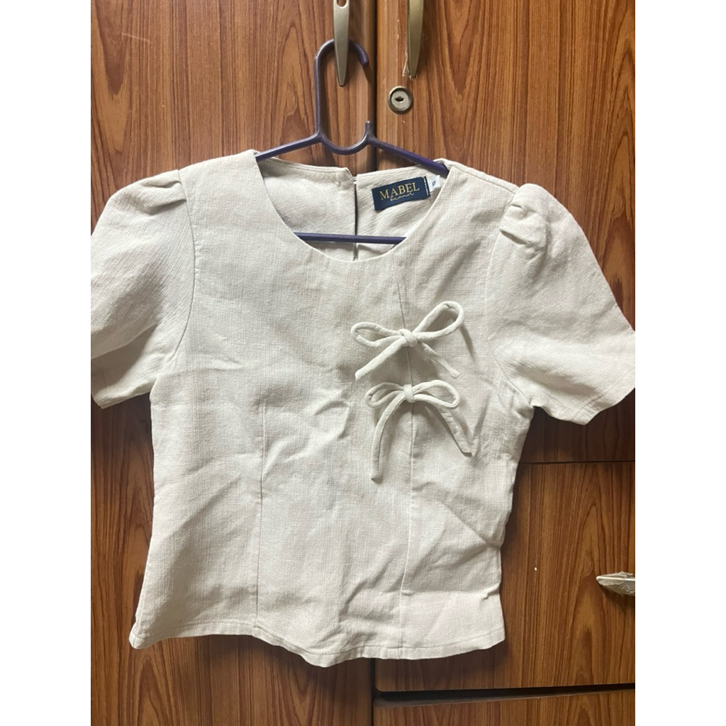 เสื้อผ้าไทยสีขาวงาช้าง Mabel brand S