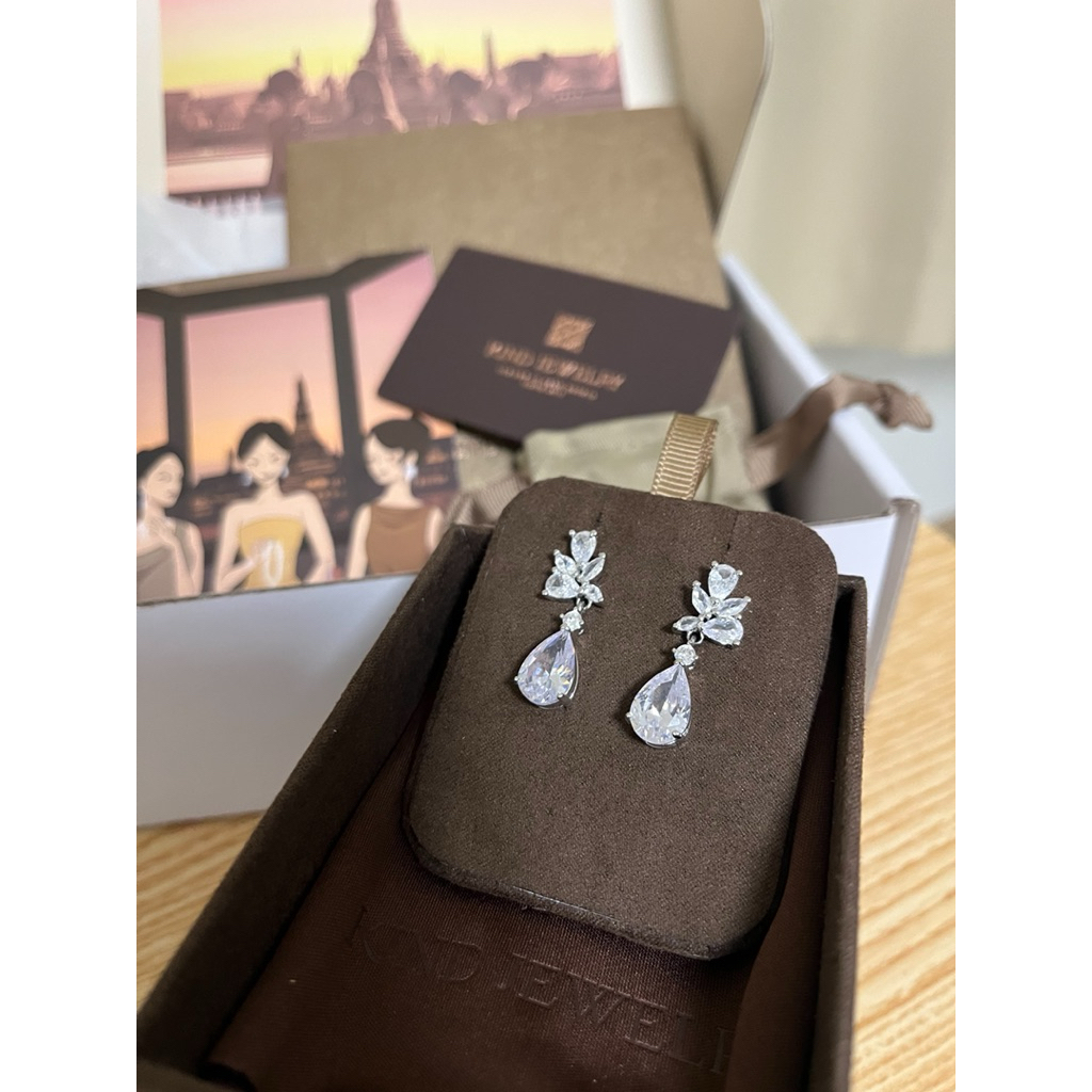 ส่งต่อต่างหูเจ้าสาว Kind jewelry รุ่น wine drop erring