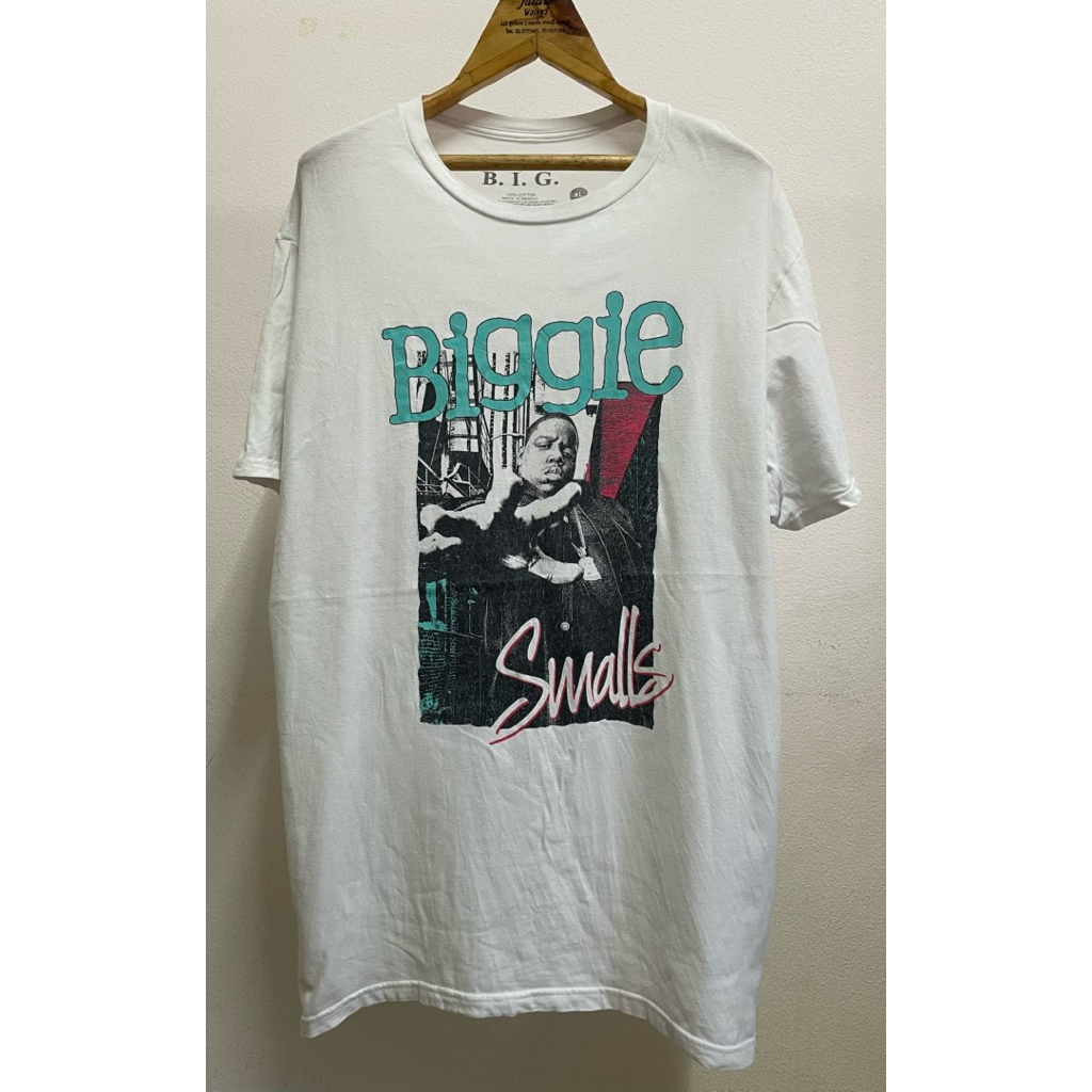 เสื้อยืดมือ 2 B.I.G. Biggie Small มีคราบดำเล็กๆ