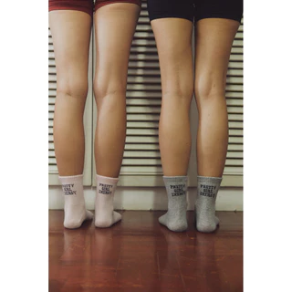 ถุงเท้าพิลาทิส pretty girl energy ถุงเท้ากันลื่นจาก gymandslim