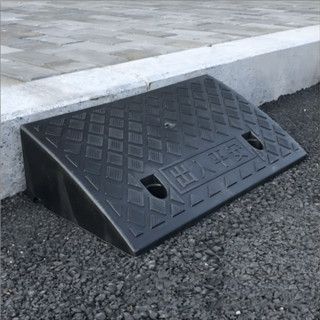 ยางปีนไต่ฟุตบาท ทางลาดยางปีนฟุตบาท ทางลาดยางขึ้นฟุตบาท ทางขึ…