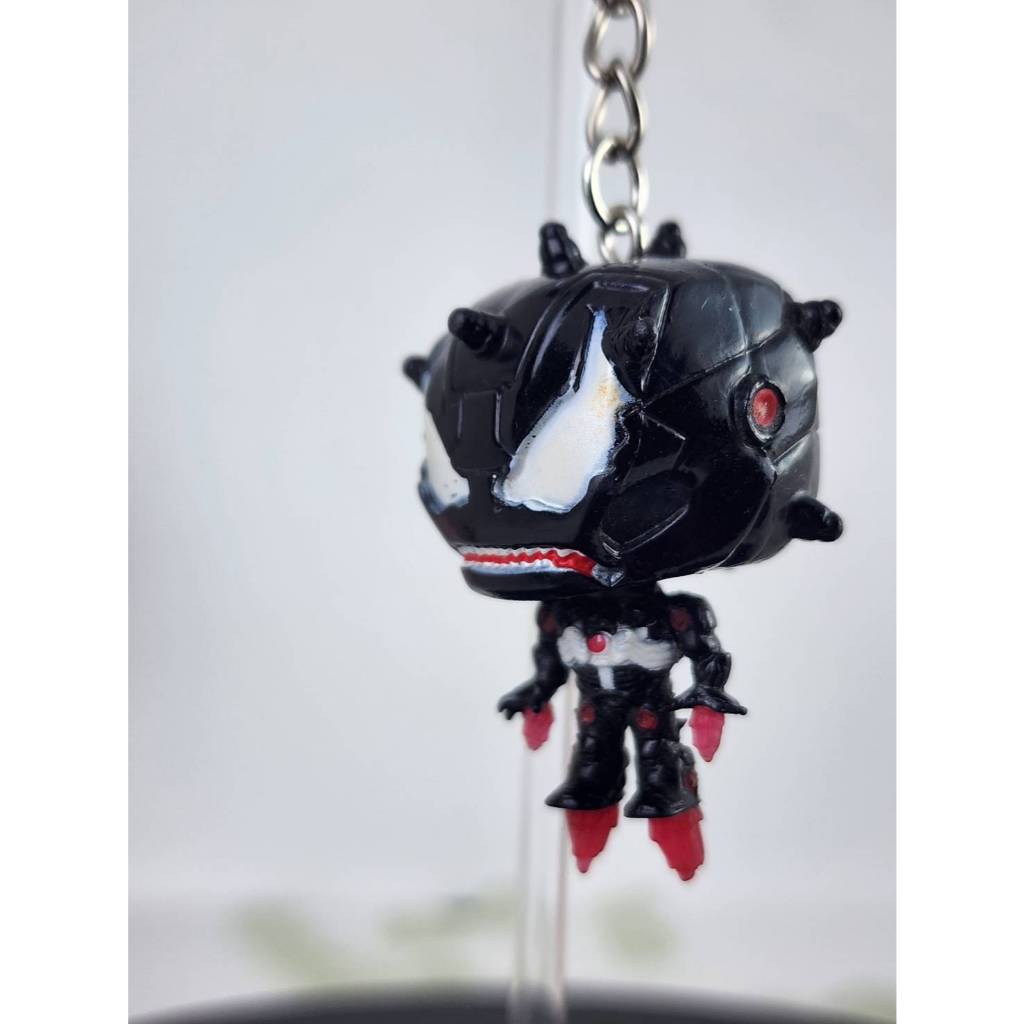 พวงกุญแจ Funko Pocket Pop!  Marvel ที่ถูก "Venomized" (ได้รับอิทธิพลจาก Venom) 11/3