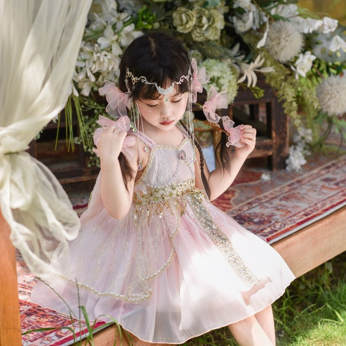 ชุดการแสดงบนเวทีเด็ก สีชมพู แวววาว เลื่อม โบว์ใหญ่ที่ด้านหลัง ชุดการแสดงพื้นบ้าน สำหรับเด็กหญิงอายุ 3-10 ปี