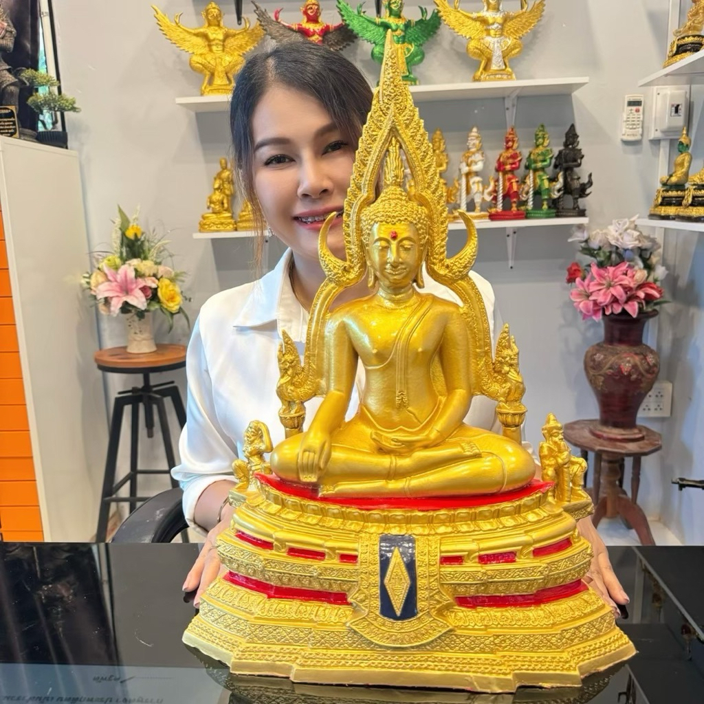พระพุทธชินราชแร่เหล็กน้ำพี้หน้าตัก9นิ้วสูง22นิ้วฐาน15นิ้วบูชาเพียง3,900บาท