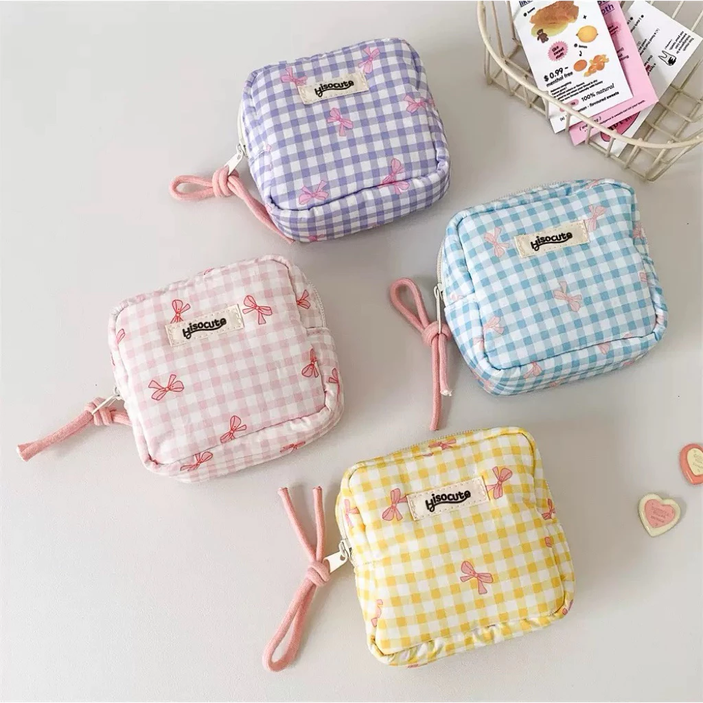 Cosmetic Bag – กระเป๋าเครื่องสำอางสไตล์เกาหลี | ความจุใหญ่ ลายตาราง พร้อมโบว์ | สำหรับสกินแคร์ & เมคอัพ thumbnail 8