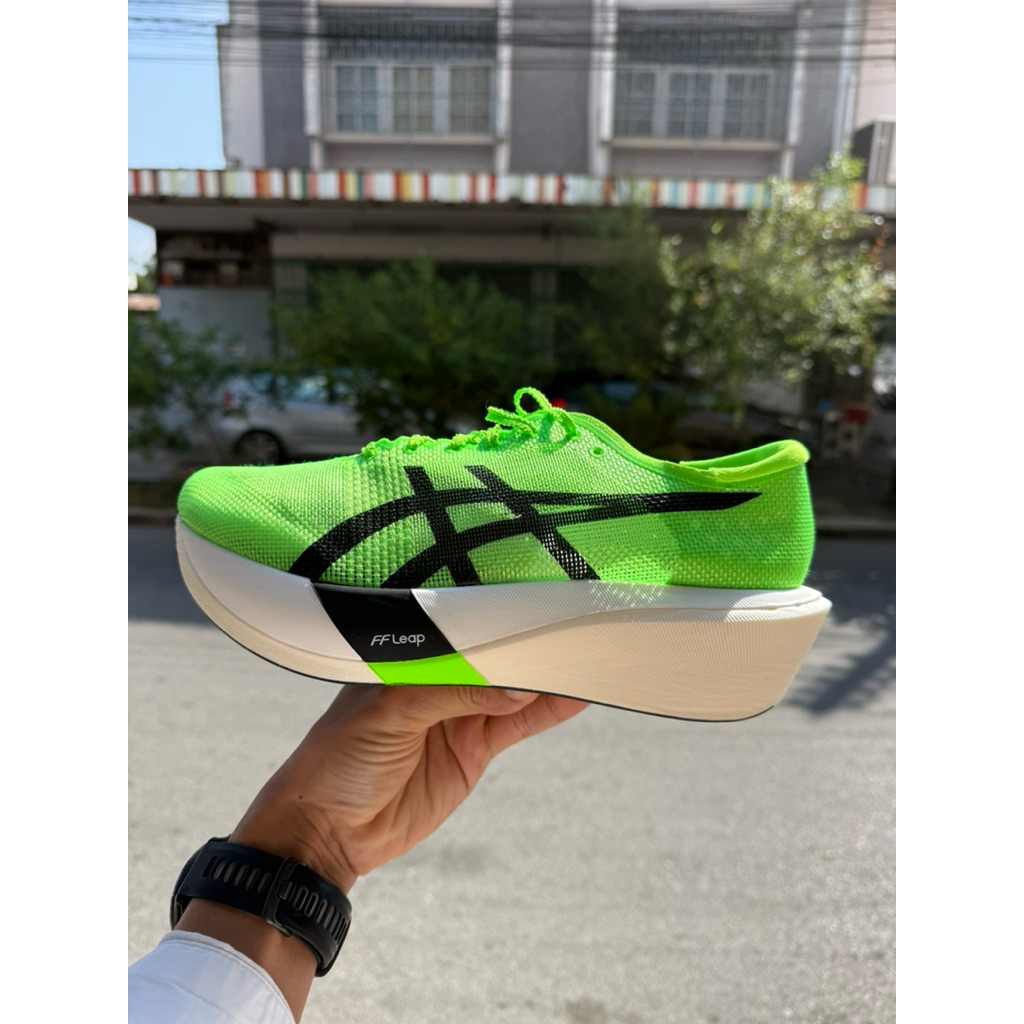 พร้อมส่ง Asics Edge สีเขียว จัดส่งวันที่ 4 กค