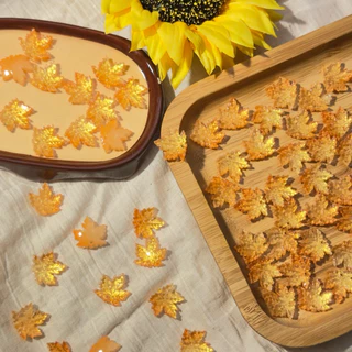 ใบเมเปิ้ลแก้วคละสีใสประกายมุก 16 มิล 10ชิ้น - Glass Maple Leaves