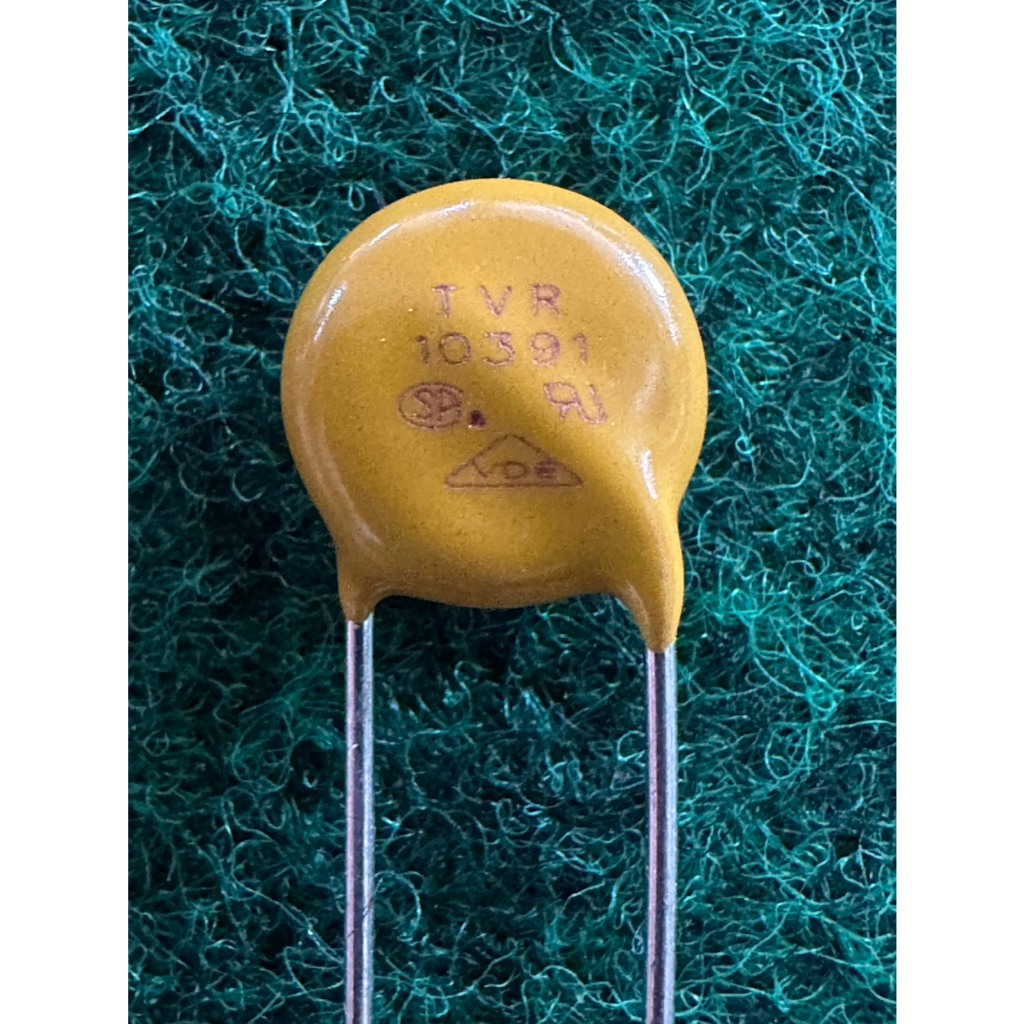 Varistor TVR TVR10391 , TVR10561 , TVR10101 , TVR10471 , TVR10271 , จำนวน 1 ตัว