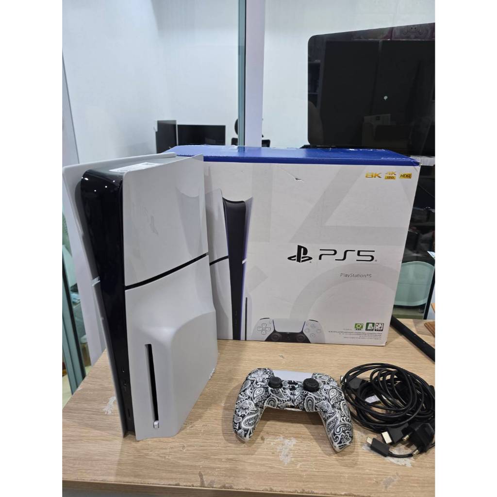 เครื่องเล่นเกมส์ Sony Playstation 5  Slim Disc บอร์ด CFI-2018 A01  มือ2  ประกันร้าน 15 วัน