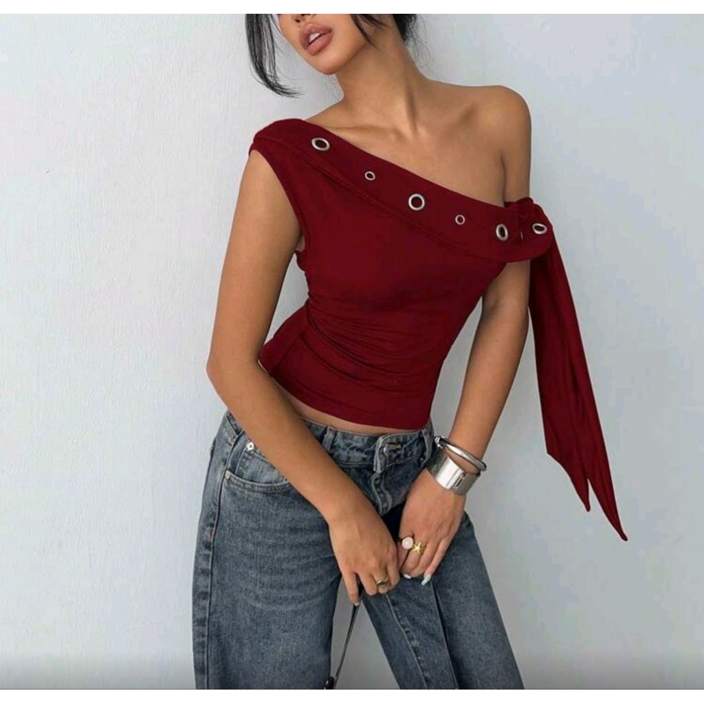 พร้อมส่ง🤎🍒เสื้อปาดไหล่ ผูกแขน แต่งอะไหล่