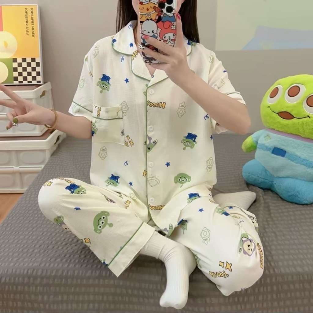ชุดนอนไหมญี่ปุ่นลายลิตเติ้ลกรีนแมน toy story🛸👽