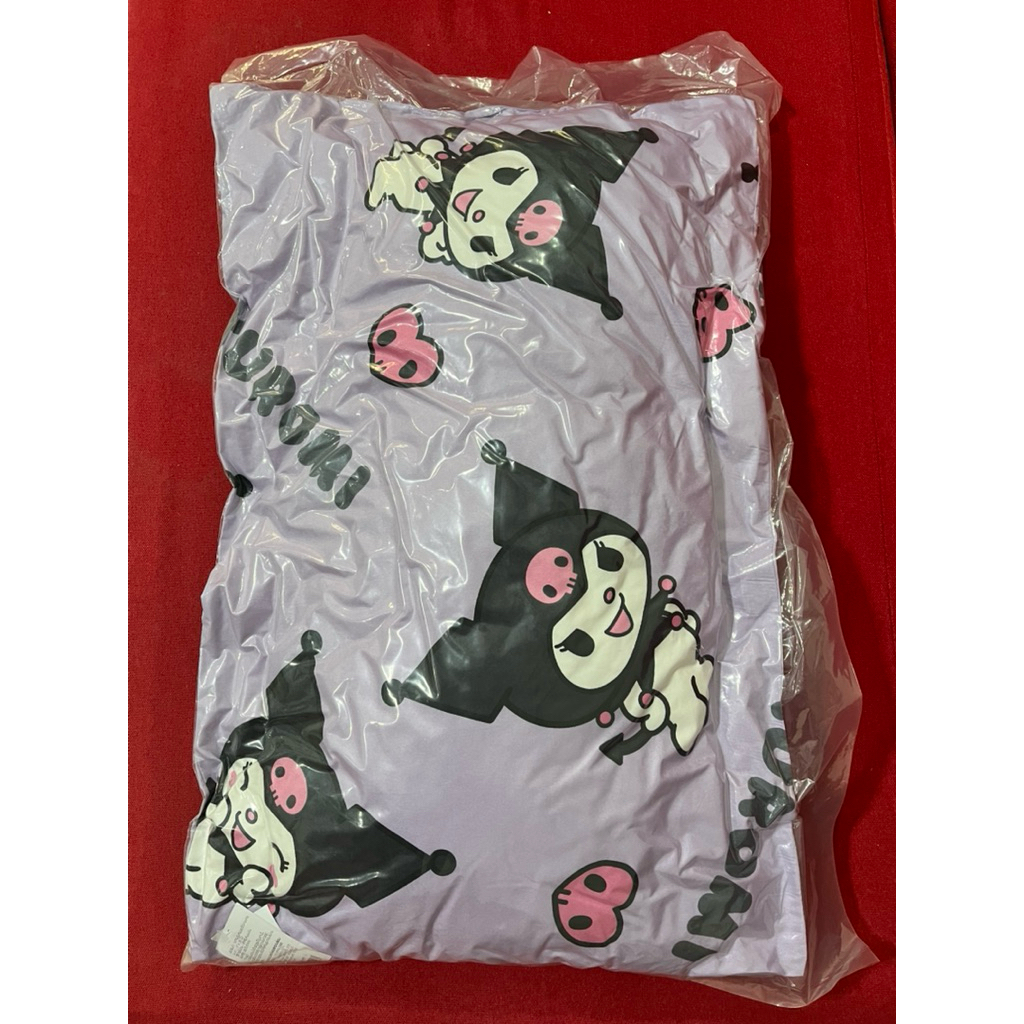 หมอนหนุน Kuromi momento 17*26 นิ้ว