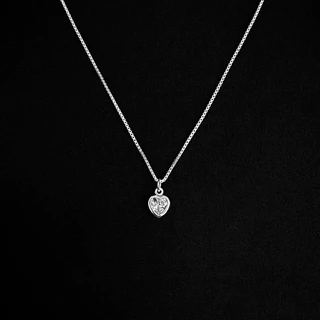สร้อยคอเงินแท้ 92.5 พร้อมจี้หัวใจฝังเพชรสวิส รุ่น Alicia เคลือบทองคำขาว 18k แถมฟรีเซ็ตของขวัญ