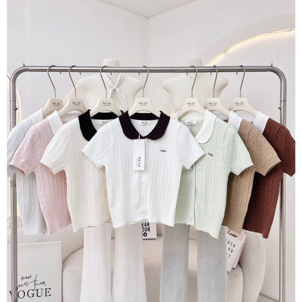 Annie top : เสื้อโปโลไหมพรม แขนสั้น แต่งขอบ ปักหน้าอก KN.Clothes