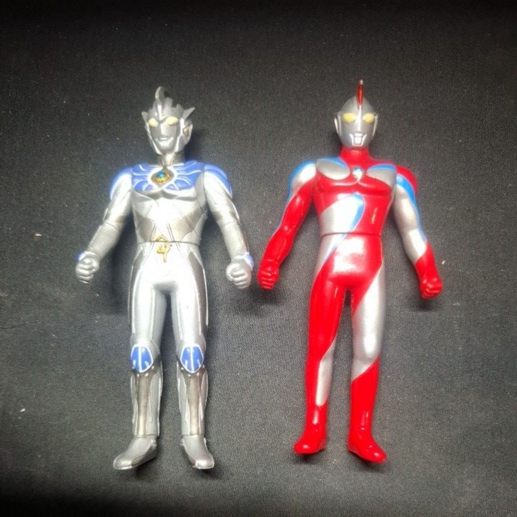 ซอฟ ultraman cosmos 5 นิ้ว