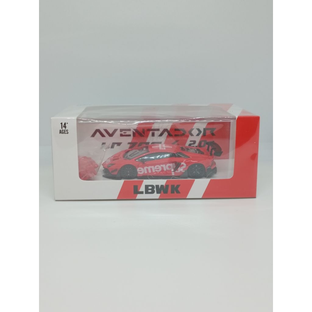 Star Model 1/64 LBWK Lamborghini Aventador LP700-4 Supreme