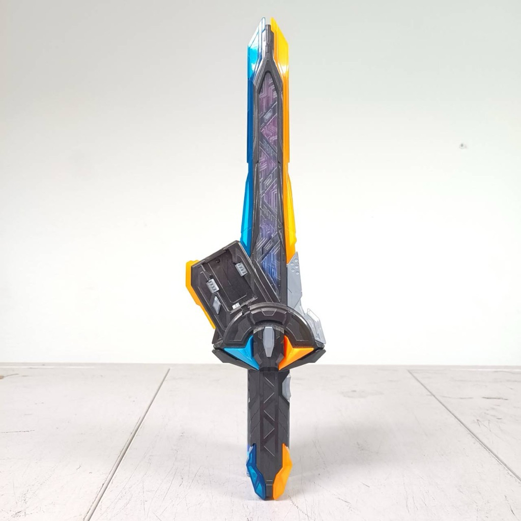 [พร้อมส่ง] BANDAI KAMEN RIDER GEATS : DX RAISING SWORD