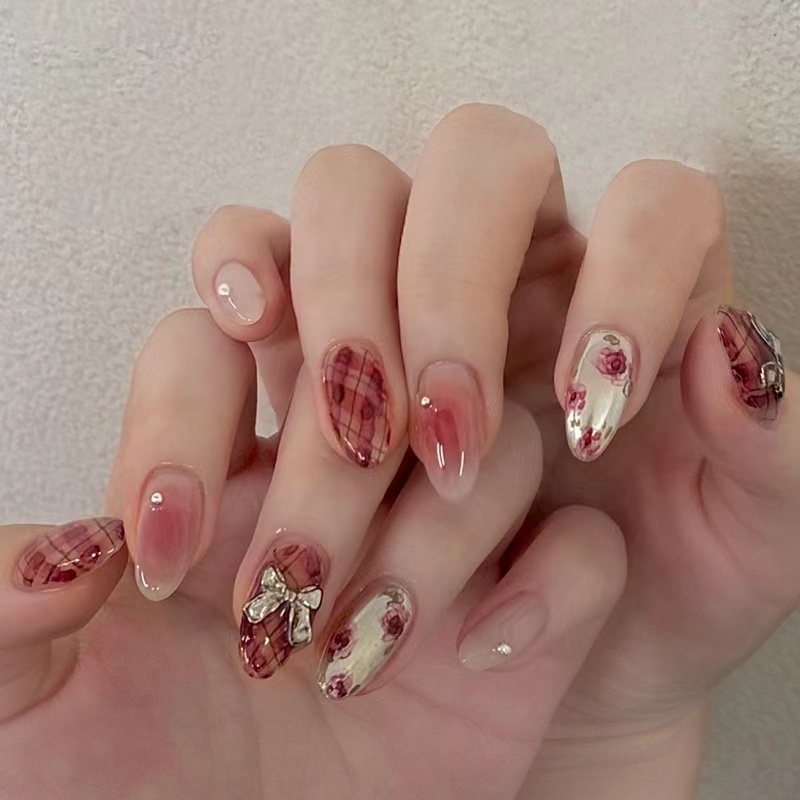 【ราคาพิเศษ3D】DIYชุดเล็บปลอม  ชมพู พร้อมกาว กันน้ํา ถอดออกได้ สําหรับตกแต่งเล็บ 24 ชิ้น