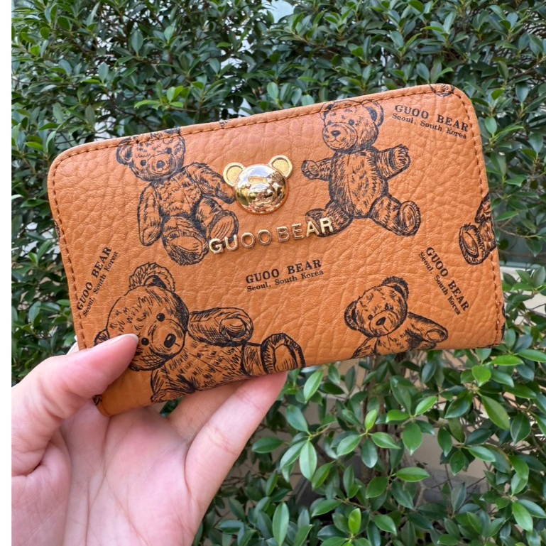 ใหม่ล่าสุด กระเป๋าสตางค์ใบกลางแบบซิปรอบ ขนาด5.5นิ้ว ลายหมี GUOO BEAR ของแท้พร้อมถุงแบรนด์ GO-2047