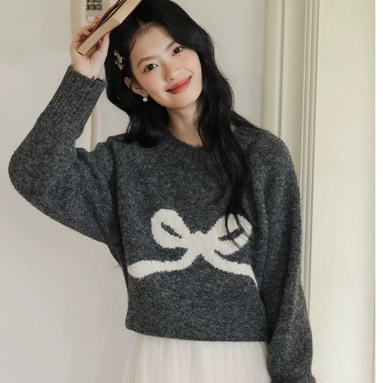 เสื้อสเวตเตอร์แขนยาวคอกลมทรงหลวมสำหรับฤดูใบไม้ร่วง/ฤดูหนาว ดีไซน์ใหม่ พร้อมโบว์ สวมใส่ได้หลากหลายโอกาส ทันสมัยและใช้งานไ - รูปที่ 3