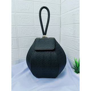 กระเป๋าทรงถุงทอง กระเป๋าออกงาน กระเป๋าถือ น่ารักทันสมัย กระเ…