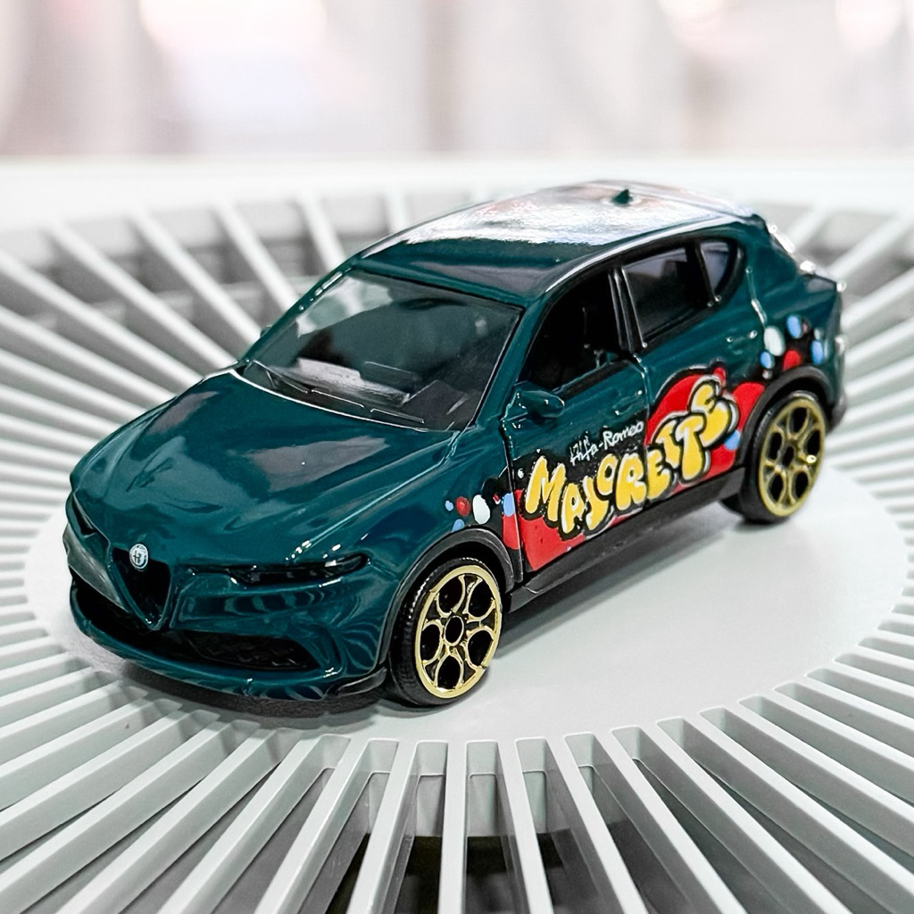 รถเหล็กโมเดล มาจอเร็ตต์ Majorette Alfa Romeo Tonale สีเขียว ลายมาจอเร็ต์
