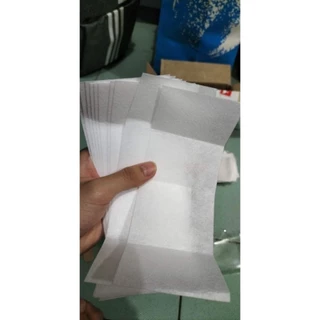 ผ้าแว็กซ์​ชนิดไม่ทอ ใช้สำหรับแว็กซ์ขน จับเนื้อแว็กซ์ได้ดี ​(ซักใช้ซ้ำได้)​