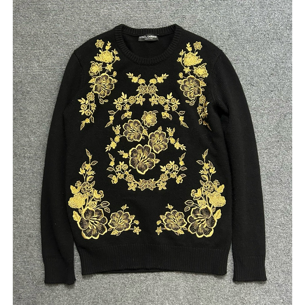 black cashmiere sweater with gold embroidery made in italy