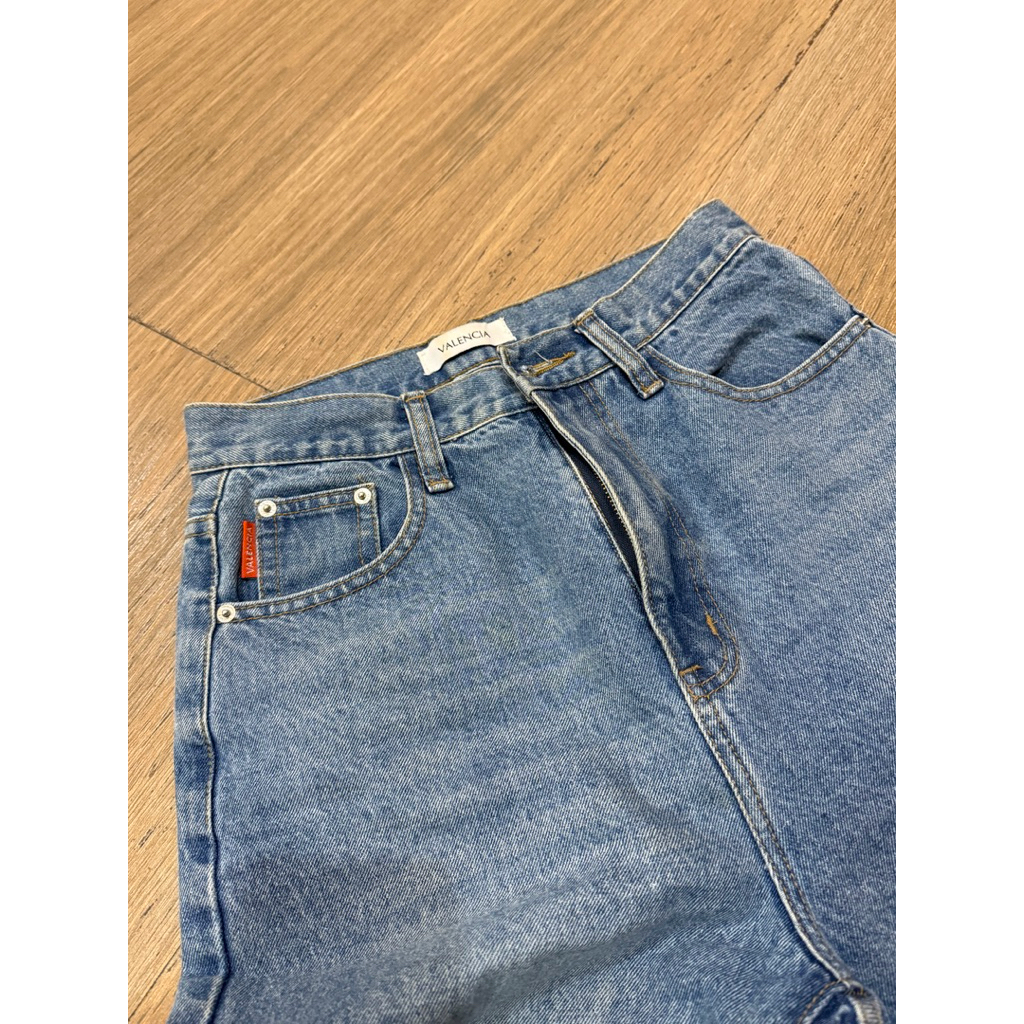 ส่งต่อ กางเกงยีนส์ valencia