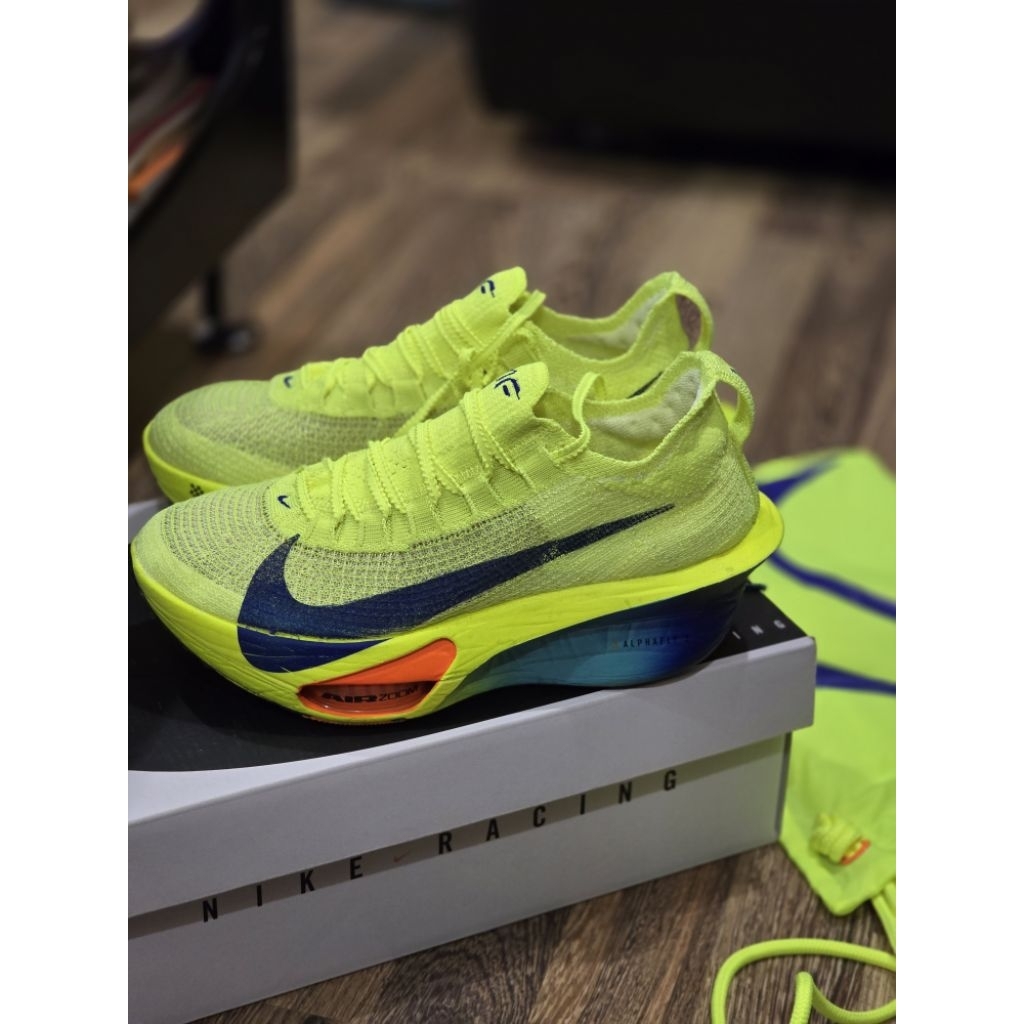 รองเท้าnike airzoom alphafly next 3% แท้