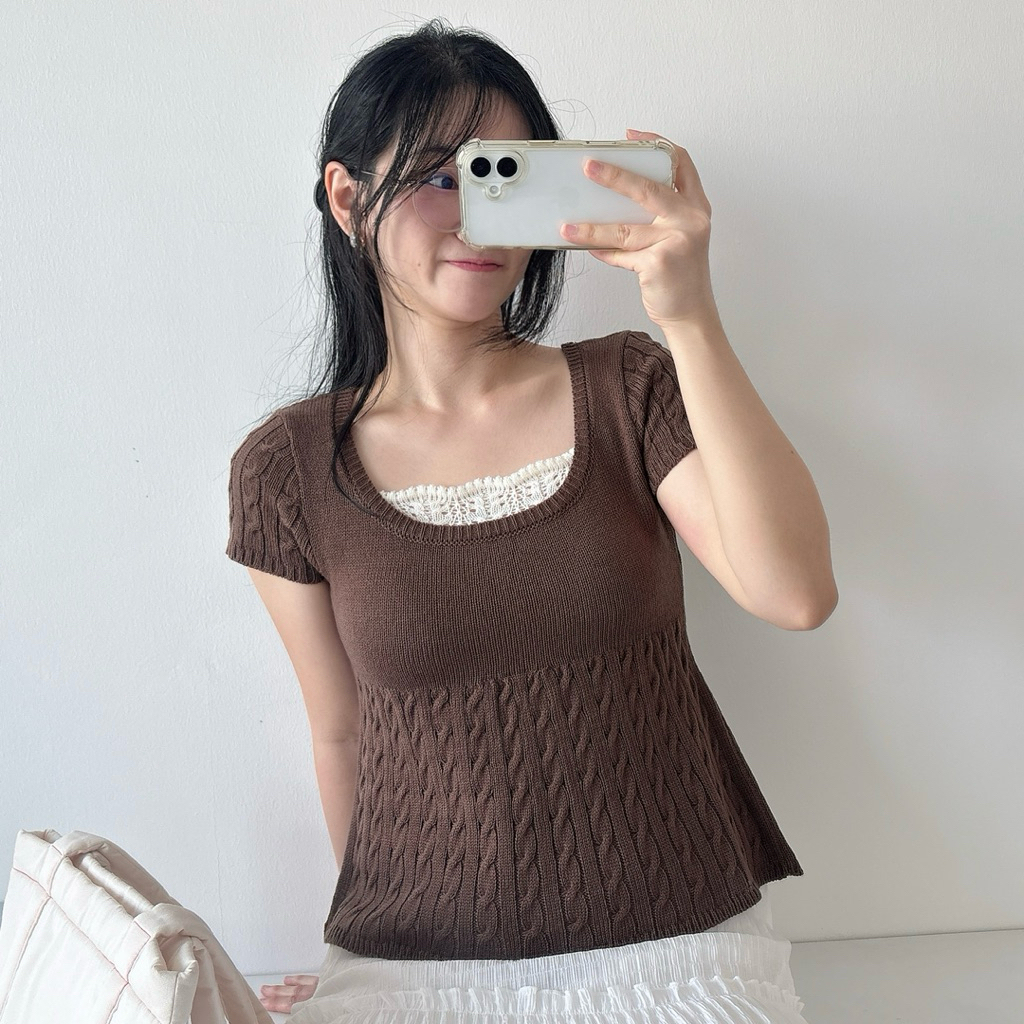 MOMOKA.KNIT🍑 เสื้อ Bella เลเยอร์คอซ้อนลายถักลูกไม้
