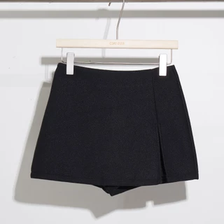 CO1215 Classic Velvet Skort – กระโปรงกำมะหยีทรงคลาสสิก