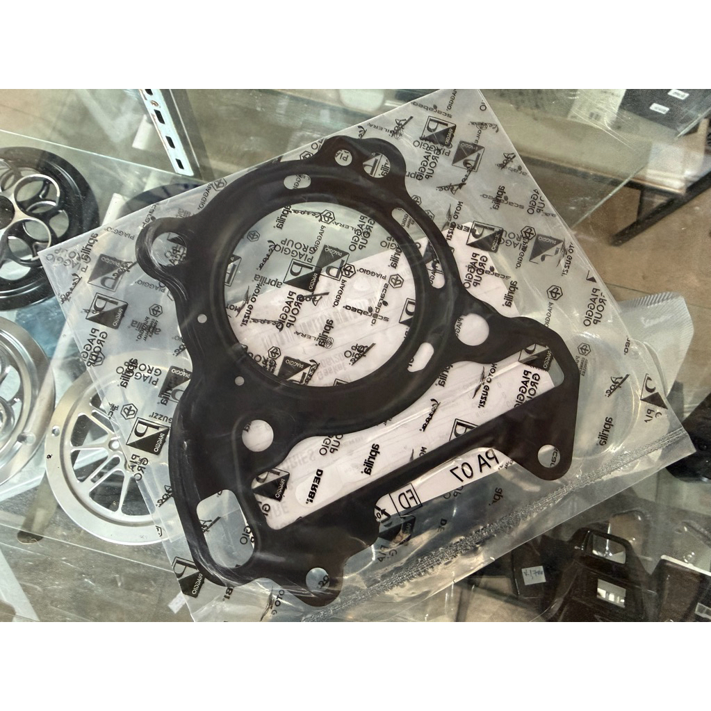 ประเก็นฝาสูบ new vespa รุ่น gts 150 4v