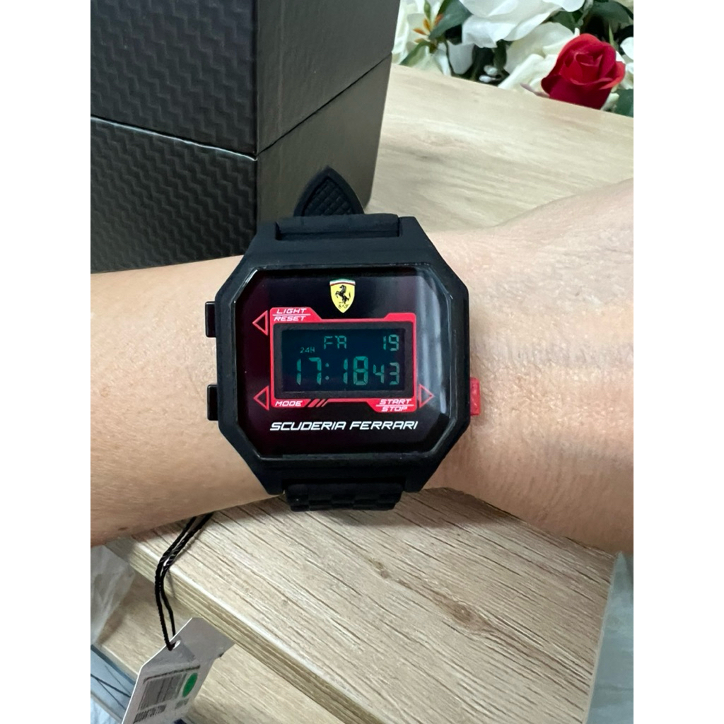 นาฬิกา Ferrari  digital สายสิลิโคน