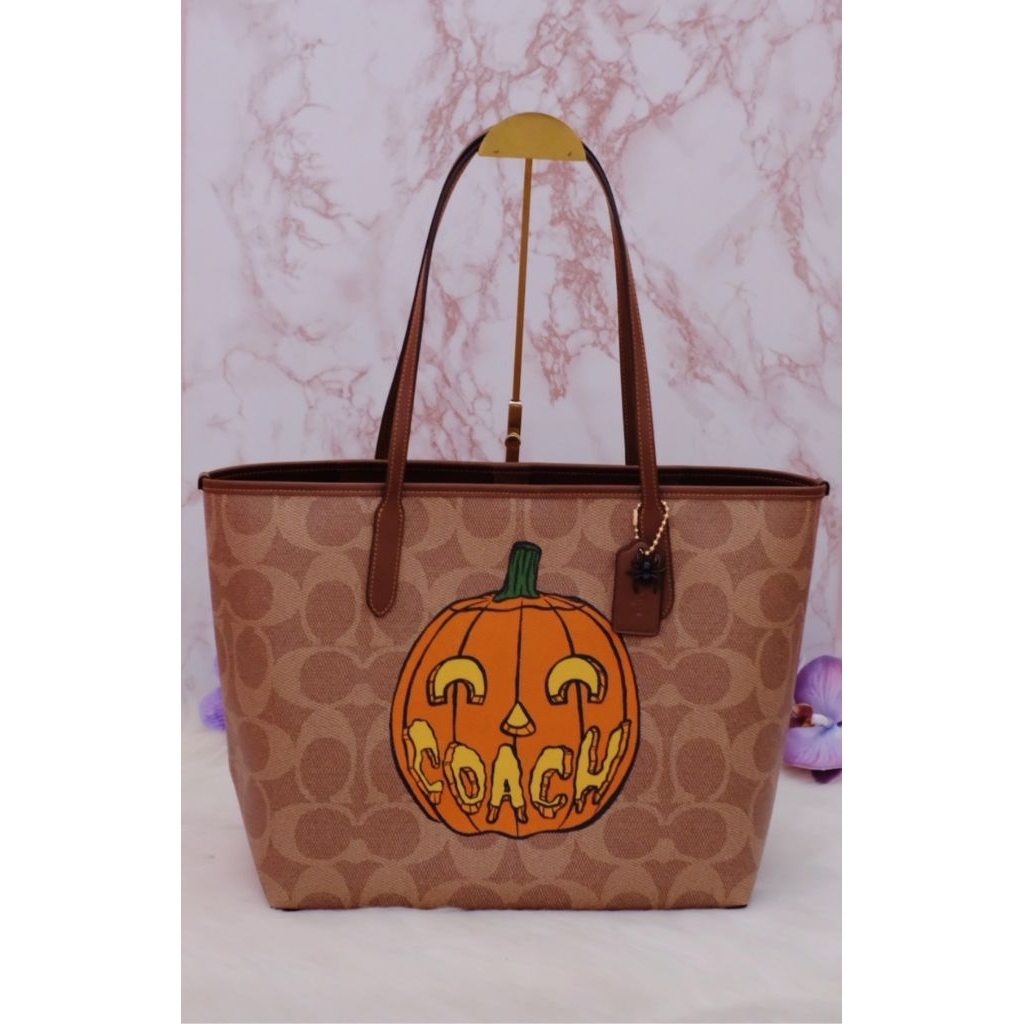 Coach แท้ 💯  City Tote Halloween