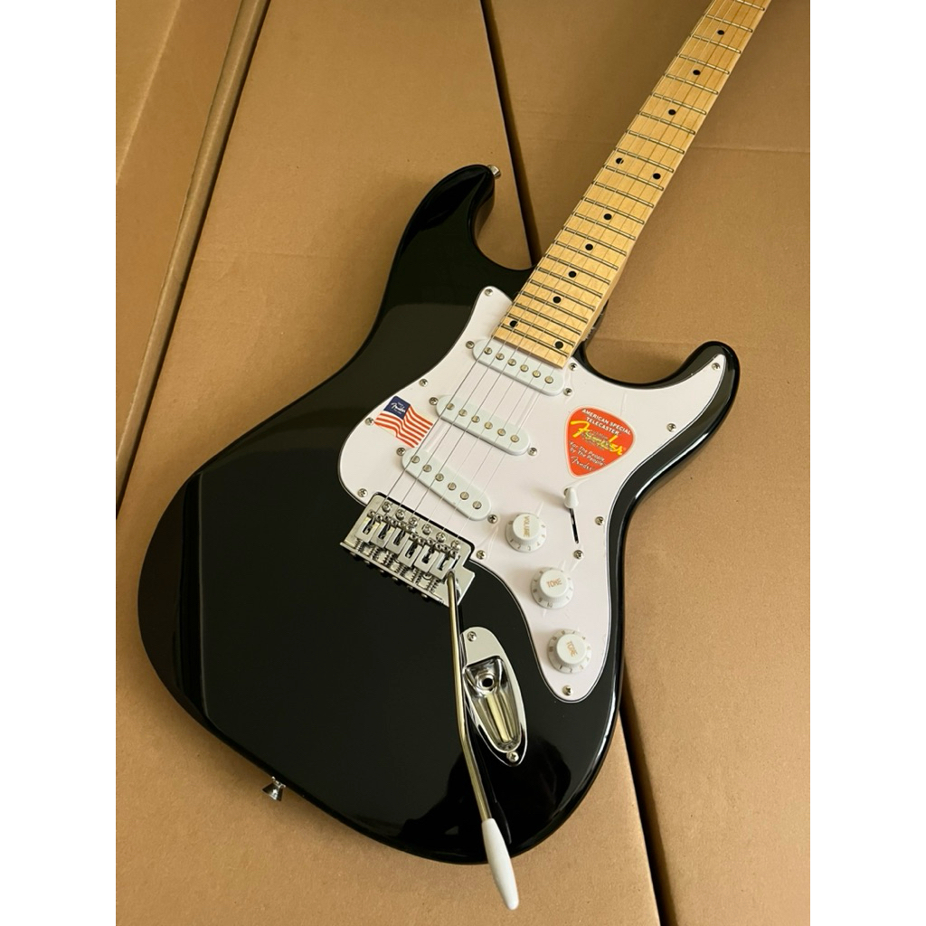 กีต้าร์ไฟฟ้า Fender Stratocaster ( พร้อมส่งในไทย )