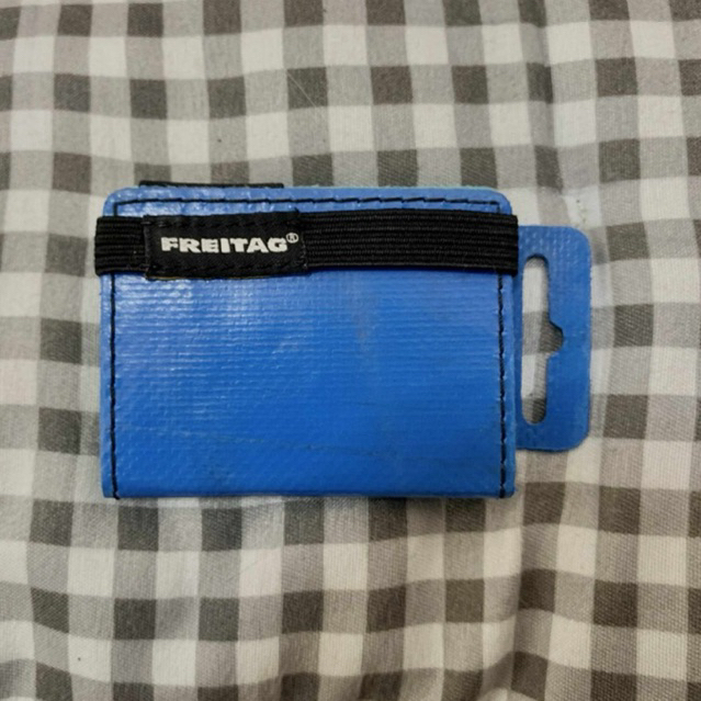 พร้อมส่ง - FREITAG เคส  - F24 Ipod Case - 💙 สี ฟ้า /  ป้ายครบ /  สภาพดี ใข้งานดี - ของแท้ 💯